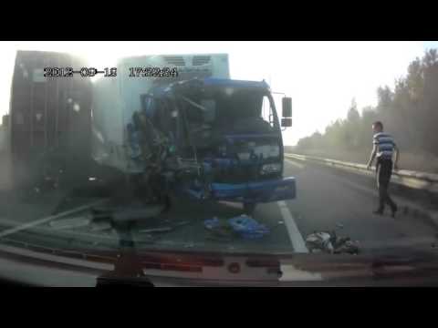 شاهد.. نجاة لا تُصدق لأكثر سائقي العالم حظًّا