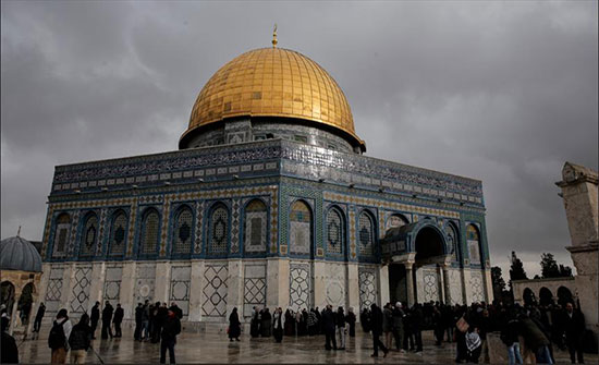 مدير عام أوقاف القدس: عودة الهدوء إلى قبة الصخرة مدير عام أوقاف القدس: عودة الهدوء إلى قبة الصخرة