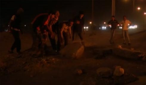 احتجاجات في معان ومحاولات لاقتحام مبنى المحكمة احتجاجات في معان ومحاولات لاقتحام مبنى المحكمة