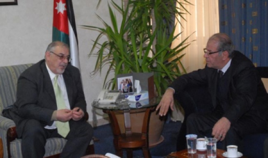 الجامعة الهاشمية تبحث سبل تعزيز علاقات التعاون مع غرفة تجارة الزرقاء