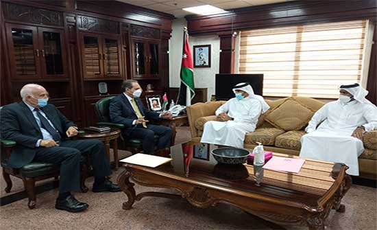 وزير الصحة ومدير صندوق قطر للتنمية يبحثان تعزيز التعاون وزير الصحة ومدير صندوق قطر للتنمية يبحثان تعزيز التعاون