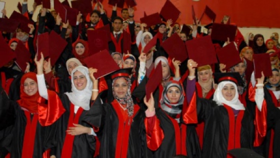 الهاشمية تحتفل بتخريج الفوج السادس عشر من طلبتها أيام الخميس والجمعة والسبت الهاشمية تحتفل بتخريج الفوج السادس عشر من طلبتها أيام الخميس والجمعة والسبت