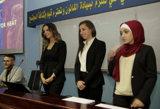 فريق من جامعة البترا يتوصل لتركيبة صيدلانية تولد الدفء في الجسم فريق من جامعة البترا يتوصل لتركيبة صيدلانية تولد الدفء في الجسم
