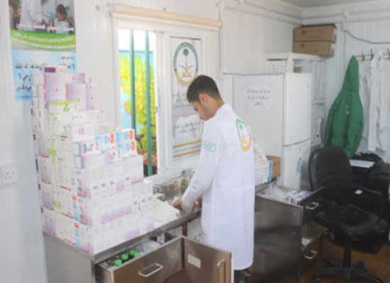 العيادات التخصصية السعودية  تصرف 8972 وصفة طبية للاشقاء السوريين في مخيم الزعتري