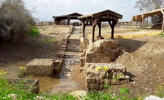 المغطس قبلة الحجاج المسيحيين من كافة بقاع العالم المغطس قبلة الحجاج المسيحيين من كافة بقاع العالم