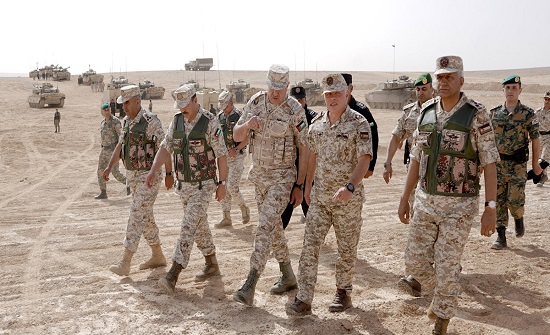 بالصور : الملك يتابع التمرين العسكري التعبوي (القوة الضاربة) بالصور : الملك يتابع التمرين العسكري التعبوي (القوة الضاربة)