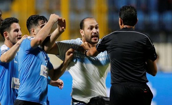الاتحاد المصري يصدر بيانا بشأن اعتداء الفيصلي على الحكم الاتحاد المصري يصدر بيانا بشأن اعتداء الفيصلي على الحكم