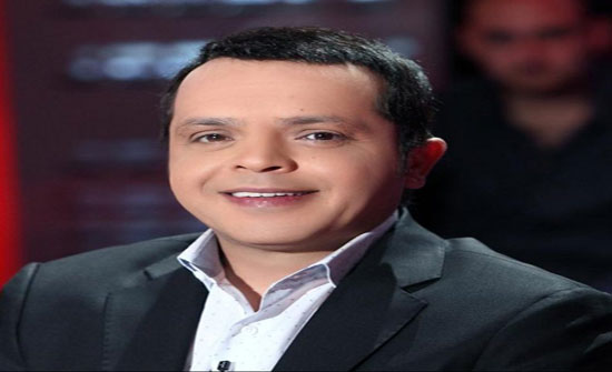 بعد 17 عاما... محمد هنيدي يحل أحد الألغاز التي حيرت الجمهور بعد 17 عاما... محمد هنيدي يحل أحد الألغاز التي حيرت الجمهور