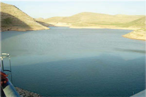 تنفيذ مشاريع مائية في الجفر