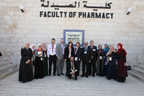 "صيدلة الأردنية" في طريقها لنيل شهادة الاعتمادية العالمية