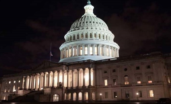 الولايات المتحدة تدخل في أزمة.. والسبب "جدار ترامب"