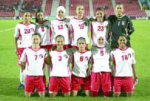 منتخبنا النسوي يظفر بكأس بطولة كرة القدم العربية النسائية  