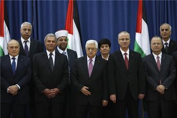الحكومة جاهزة لزيارة غزة ولكن !! الحكومة جاهزة لزيارة غزة ولكن !!