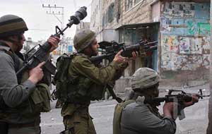 الاحتلال يفتح نيرانه على منازل الفلسطينيين في رفح