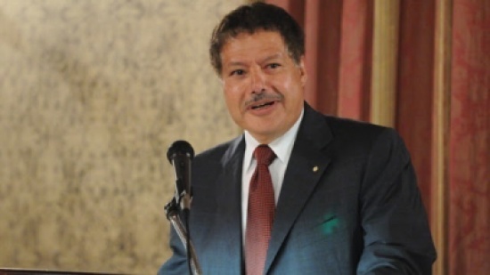 زويل فاز بجائزة نوبل.. لكن هل فهمت طبيعة كشفه العلمي؟ (فيديو)