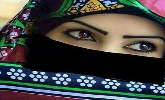 عربيات ... يعرضن اجسادهن مقابل بطاقات شحن عربيات ... يعرضن اجسادهن مقابل بطاقات شحن