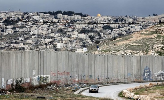 نفي أمريكي ورفض فلسطيني لتقرير إسرائيلي حول خطة ترامب للسلام نفي أمريكي ورفض فلسطيني لتقرير إسرائيلي حول خطة ترامب للسلام