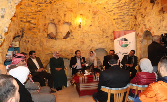 ابو الرمان يلتقي مجموعة من أعضاء "رؤى المستقبل" ابو الرمان يلتقي مجموعة من أعضاء "رؤى المستقبل"