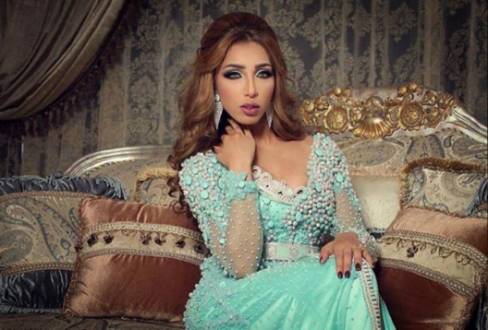 دنيا بطمة نحفت خصرها بعد الولادة؟ – بالصور دنيا بطمة نحفت خصرها بعد الولادة؟ – بالصور