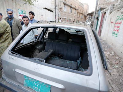 انفجار خمس عبوات ناسفة استهدفت اللجان الشعبية التابعة للحوثيين وسط صنعاء انفجار خمس عبوات ناسفة استهدفت اللجان الشعبية التابعة للحوثيين وسط صنعاء