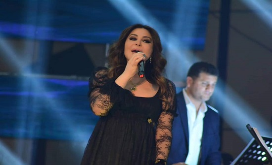 كيف كانت ردة فعل إليسا عقب انقطاع الكهرباء عن حفلها كيف كانت ردة فعل إليسا عقب انقطاع الكهرباء عن حفلها
