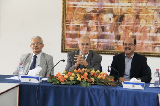 رئيس جامعة فيلادلفيا يلتقي أسرة كلية الآداب