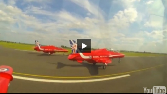 عروض طيران مذهلة من داخل قمرة القيادة