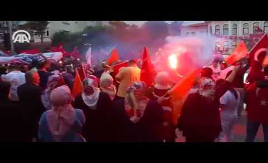 فيديو : احتفالات جماهيرية في أنقرة بفوز أردوغان بالانتخابات
