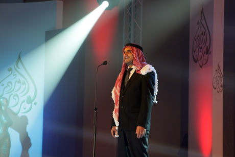 احمد زكي وعبد الحليم على مسرح "جوردن اوورد" مع نضال نجم .. شاهدوا الفيديو 