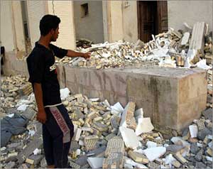 مائة جريح بزلزال في إيران