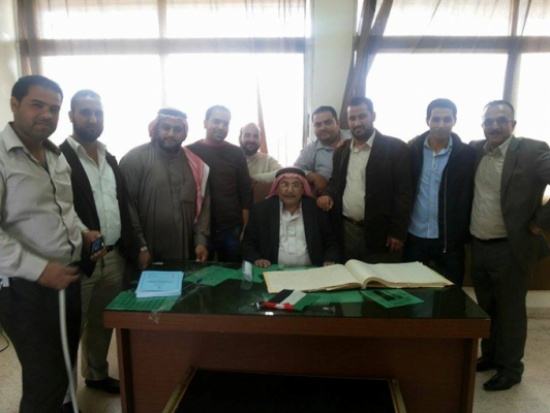 " ابو كامل " .. سبعيني قرر استكمال دراسته الابتدائية في ذيبان ( صور ) " ابو كامل " .. سبعيني قرر استكمال دراسته الابتدائية في ذيبان ( صور )