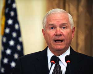 غيتس: تعاون أمني بين أميركا واليمن