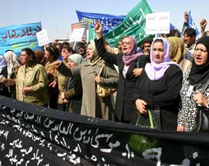 آلاف المتهمين بقضايا فساد بالعراق