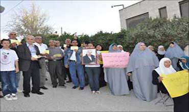 وزير الأوقاف الفلسطيني يتاجر بمكرمة الحج ؟