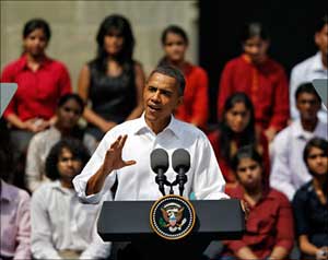 أوباما ينتقد باكستان من الهند 