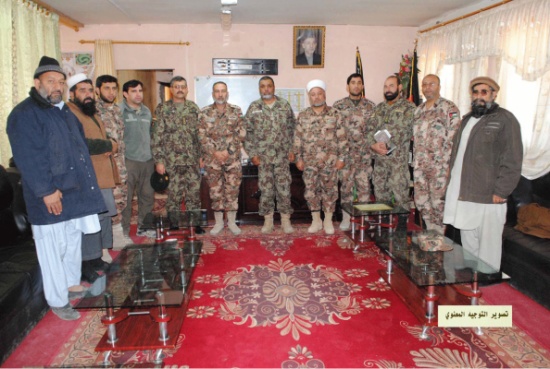 قوة الواجب الخاص 222 افغانستان - 9 تقدم مساعدات انسانية للافغان