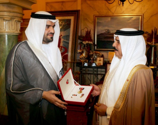 ملك البحرين يمنح الجسمي "وسام الكفاءة من الدرجة الأولى" ملك البحرين يمنح الجسمي "وسام الكفاءة من الدرجة الأولى"