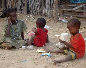 نازحو كيسمايو تحت وطأة الفقر 