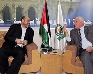 من يعرقل حوار فتح وحماس