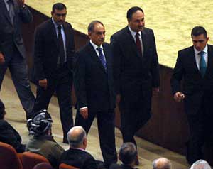 العراقية تتمسك بمطالبها لحل الأزمة