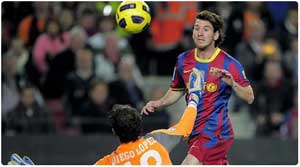 برشلونة يتخطى عقبة فياريال ويتصدر مؤقتاً