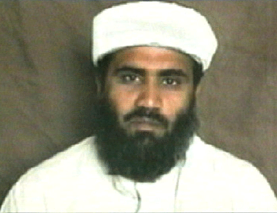 محامي الدفاع عن صهر بن لادن يحاول التشكيك في شاهد اثبات محامي الدفاع عن صهر بن لادن يحاول التشكيك في شاهد اثبات