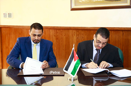هيئة الاعلام توقع اتفاقية بث فضائي مع شركة نور الاردن هيئة الاعلام توقع اتفاقية بث فضائي مع شركة نور الاردن