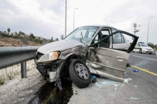 مقطع يحبس الأنفاس.. العناية الإلهية تنقذ سيدة من حادثي دهس