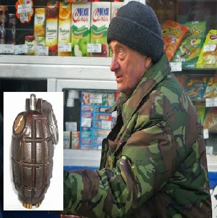 بعدما أزعجوه بالضوضاء.. مُسِنّ روسي يفجر قنبلة يدوية في 4 شباب