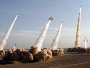 إيران تواصل أضخم مناورات للدفاع الجوي بمشاركة الجيش والحرس الثوري