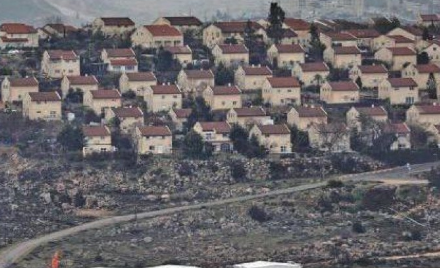 الاحتلال يصادر 522 دونما جنوبي الضفة الغربية