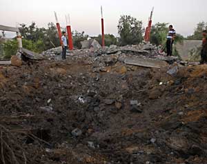 جرحى بغارات إسرائيلية على غزة  