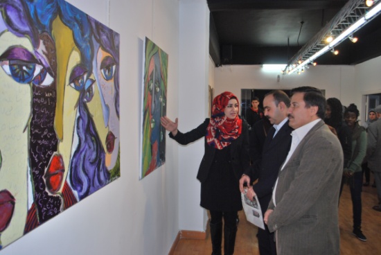 رابطة الفنانين التشكيليين تفتح معرض الفنانة  عبير ضمرة