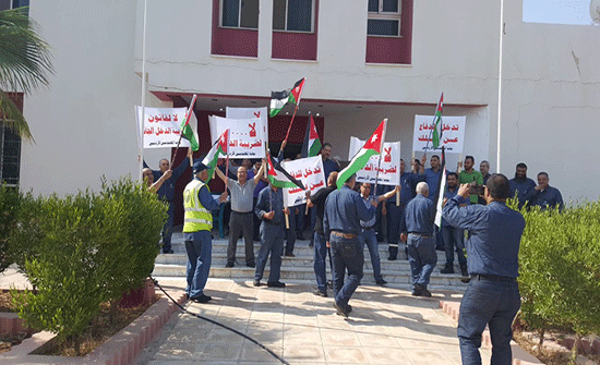 مئات المهندسين يبدأون الاضراب عن العمل.. صور مئات المهندسين يبدأون الاضراب عن العمل.. صور